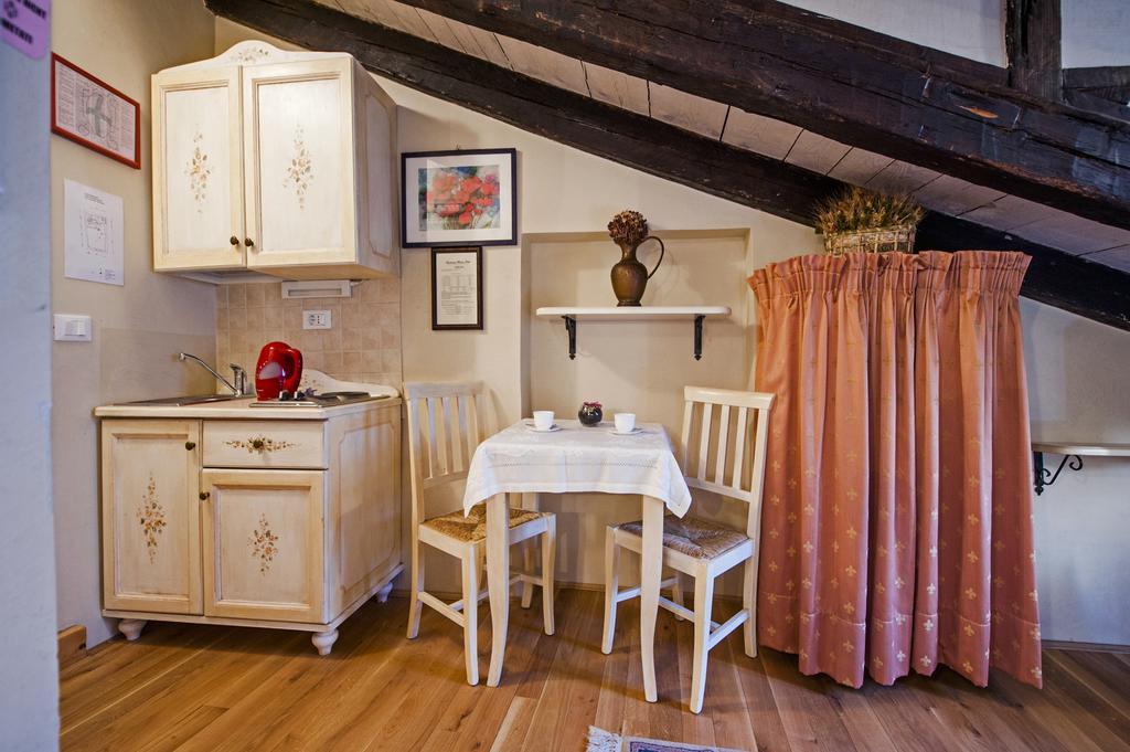 Residence Marco Polo Centro Storico Ровин Екстериор снимка